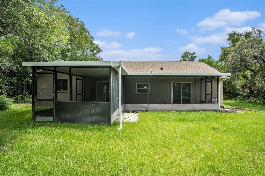 Active With Contract: $300,000 (3 beds, 2 baths, 1863 Square Feet)