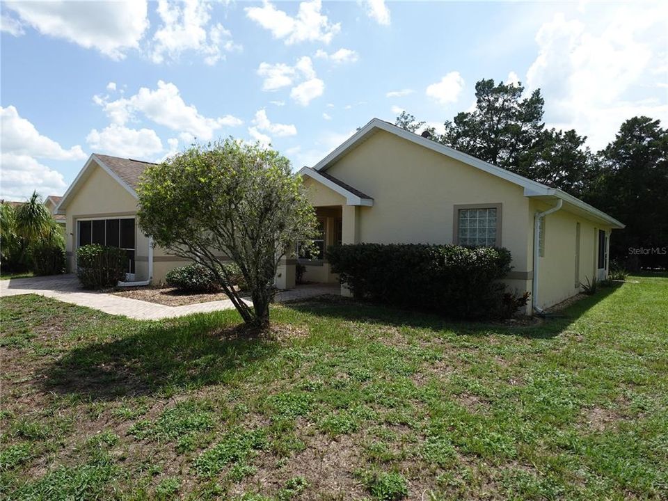 Active With Contract: $225,000 (3 beds, 2 baths, 1794 Square Feet)