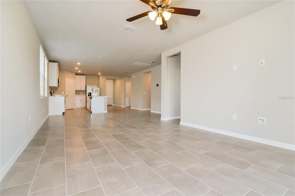 For Rent: $2,365 (3 beds, 2 baths, 1695 Square Feet)