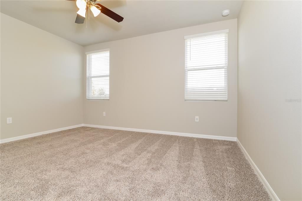 For Rent: $2,365 (3 beds, 2 baths, 1695 Square Feet)