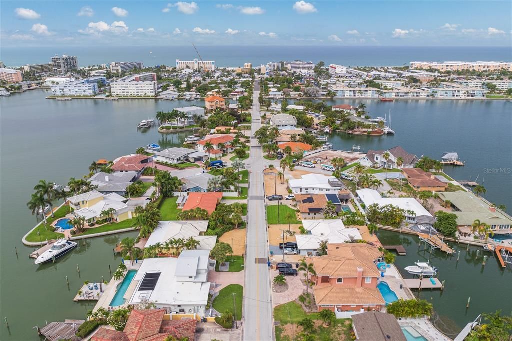 For Sale: $1,890,000 (3 beds, 3 baths, 3069 Square Feet)