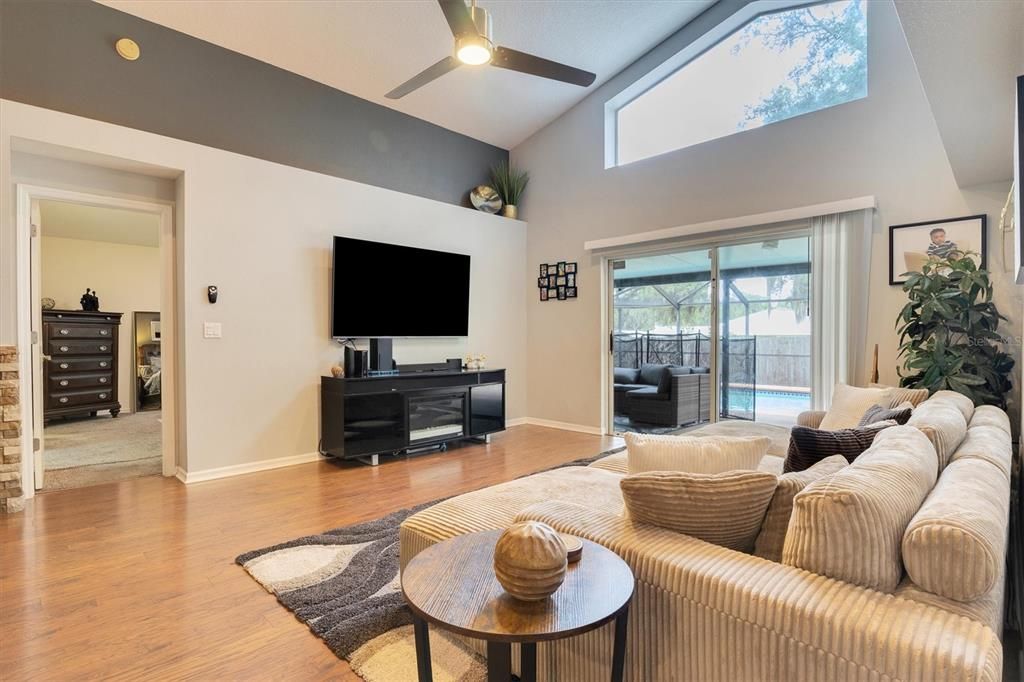 Active With Contract: $395,000 (3 beds, 2 baths, 2014 Square Feet)