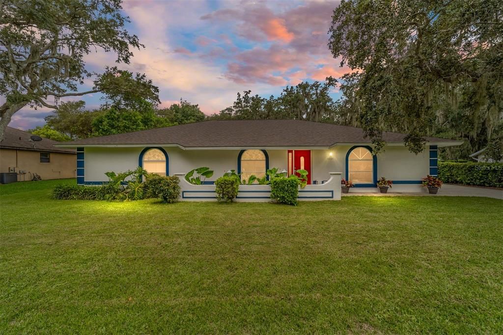 Active With Contract: $430,000 (4 beds, 2 baths, 2530 Square Feet)