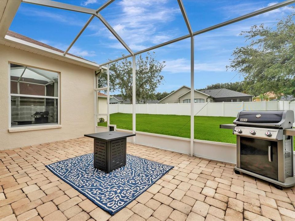 Active With Contract: $469,000 (4 beds, 2 baths, 2178 Square Feet)