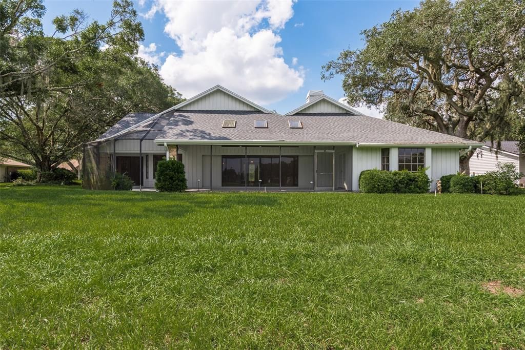 Active With Contract: $800,000 (4 beds, 3 baths, 3185 Square Feet)