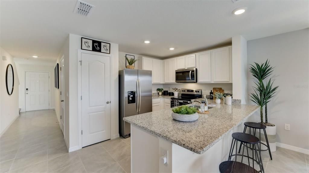 Active With Contract: $338,990 (3 beds, 2 baths, 1463 Square Feet)