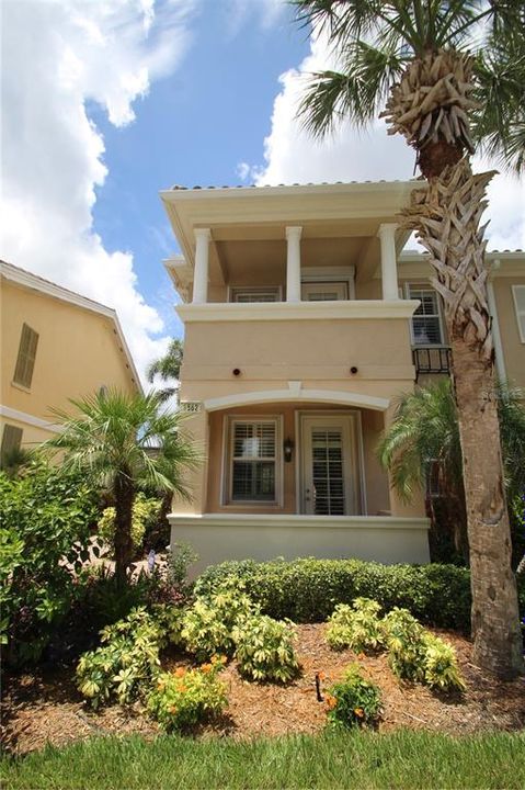 Recently Rented: $2,900 (3 beds, 3 baths, 1846 Square Feet)