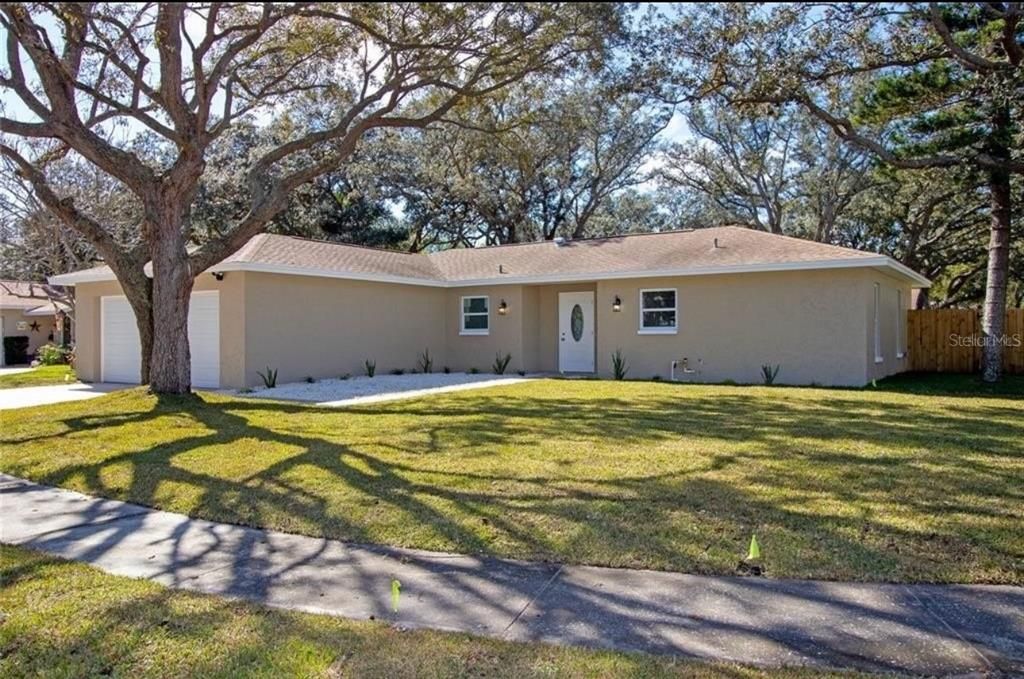 最近售出: $583,000 (3 贝兹, 2 浴室, 1379 平方英尺)