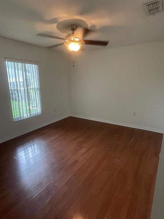 For Rent: $2,500 (4 beds, 3 baths, 2425 Square Feet)