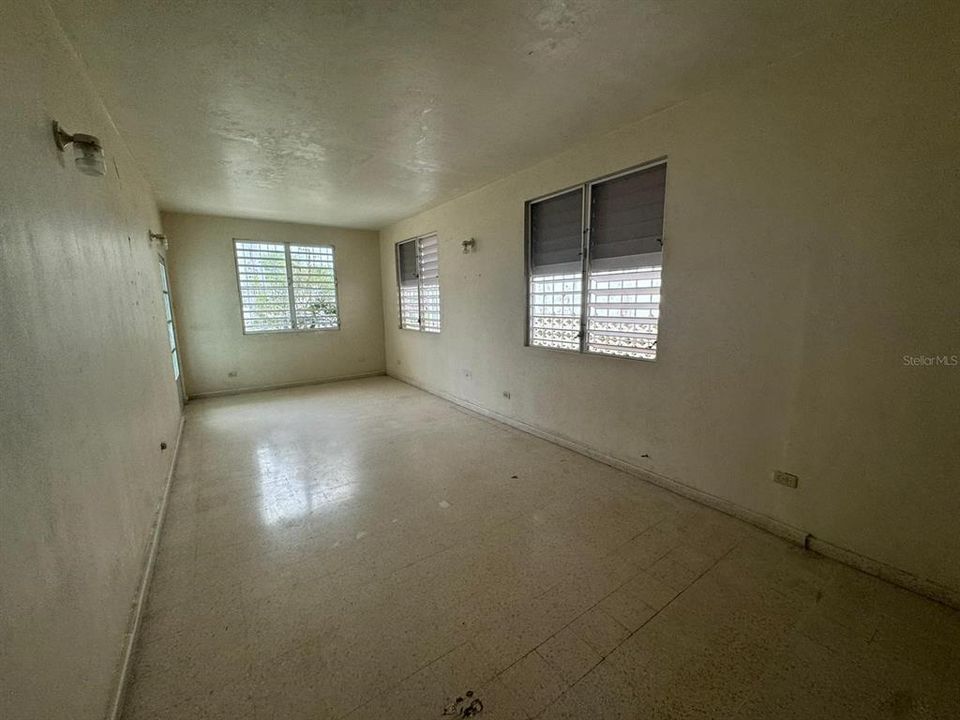 En Venta: $135,000 (2 camas, 1 baños, 10 Pies cuadrados)