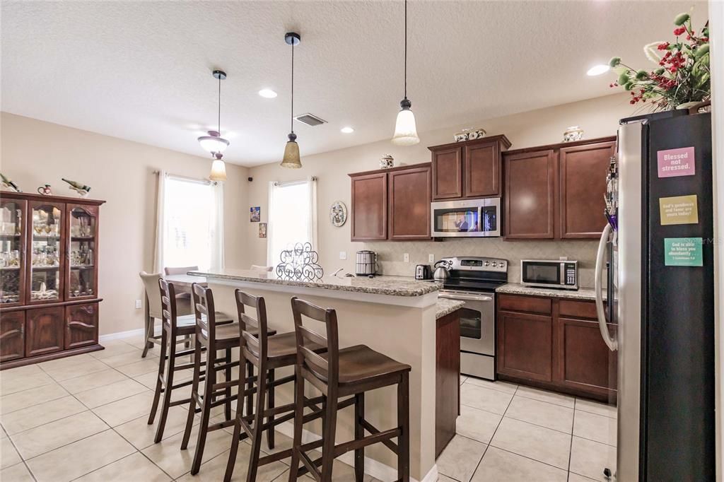 For Sale: $339,500 (3 beds, 2 baths, 1554 Square Feet)