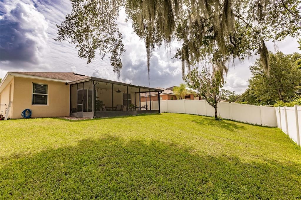 For Sale: $339,500 (3 beds, 2 baths, 1554 Square Feet)