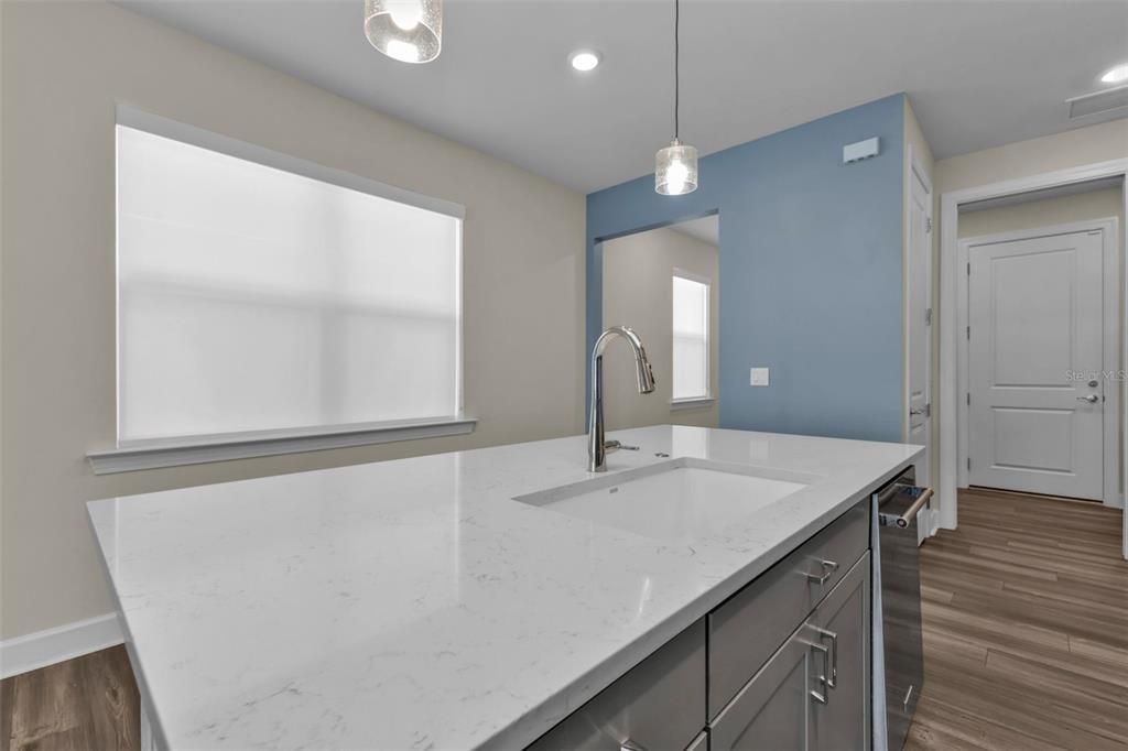 For Sale: $437,900 (3 beds, 2 baths, 1812 Square Feet)