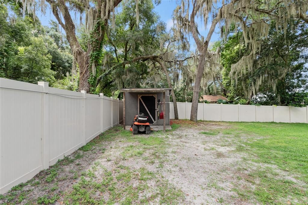 Active With Contract: $250,000 (3 beds, 2 baths, 1120 Square Feet)