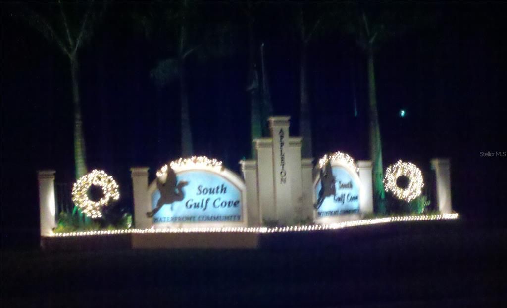 One of 4 entrances to South Gulf Cove at the Holidays