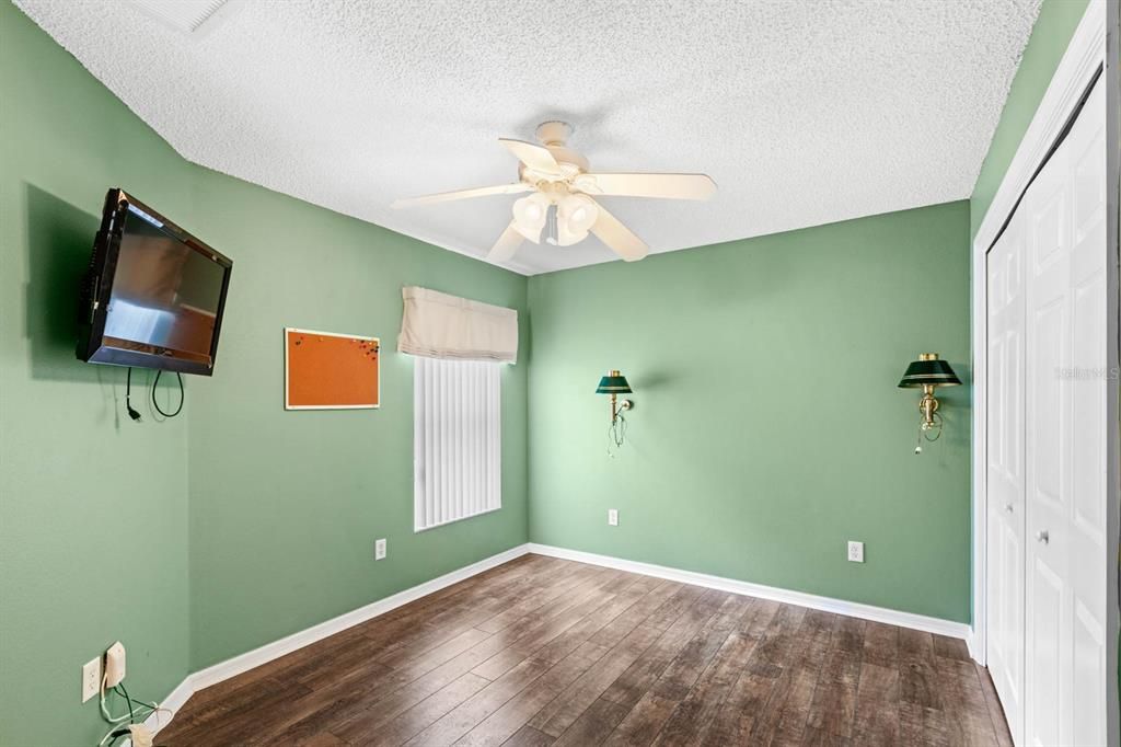 For Sale: $325,000 (2 beds, 2 baths, 1200 Square Feet)