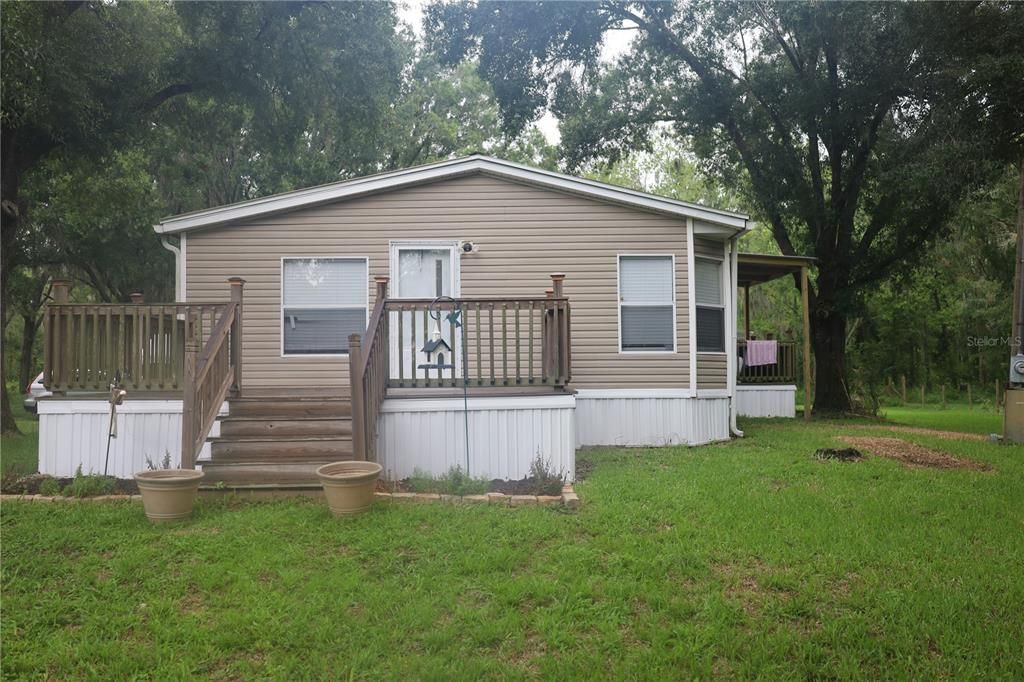 For Sale: $239,900 (2 beds, 2 baths, 960 Square Feet)