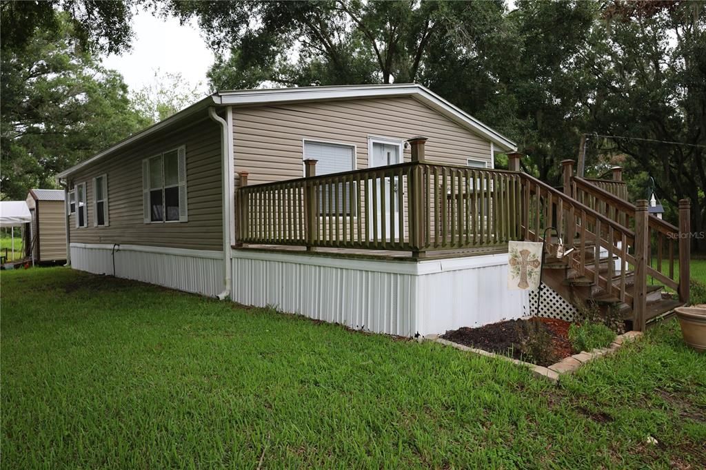 For Sale: $239,900 (2 beds, 2 baths, 960 Square Feet)