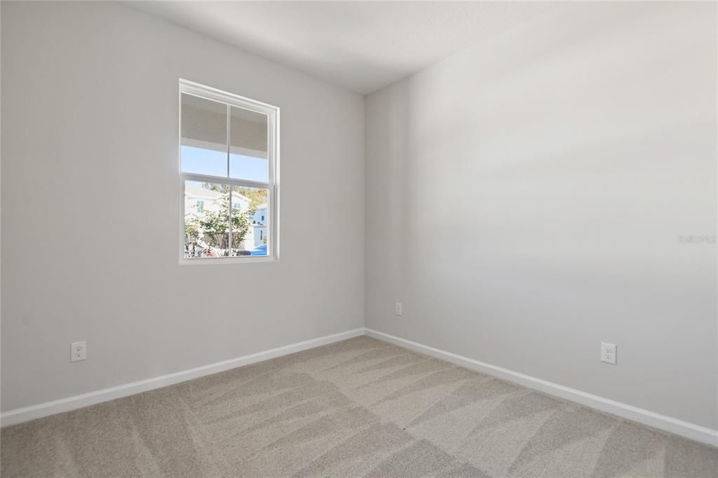 Под контрактом: $339,950 (3 спален, 2 ванн, 1700 Квадратных фут)