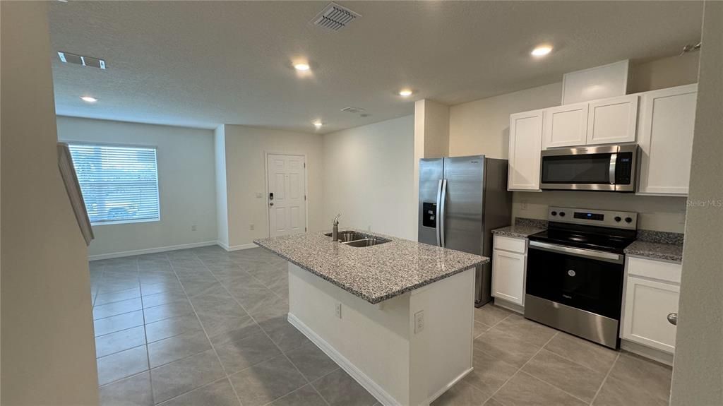 Active With Contract: $2,300 (3 beds, 2 baths, 1488 Square Feet)