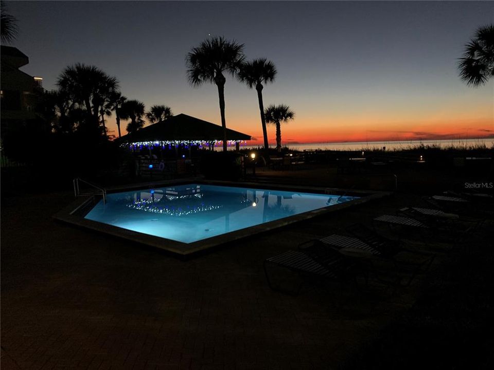 Seaside sunsets, poolside- just glorious!