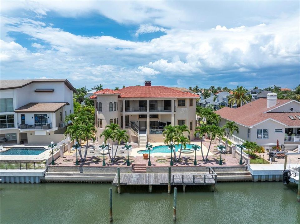 For Sale: $2,599,900 (5 beds, 5 baths, 6088 Square Feet)