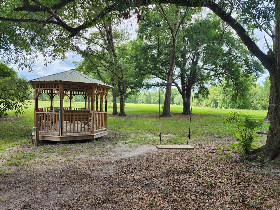 For Sale: $549,000 (3 beds, 2 baths, 1980 Square Feet)