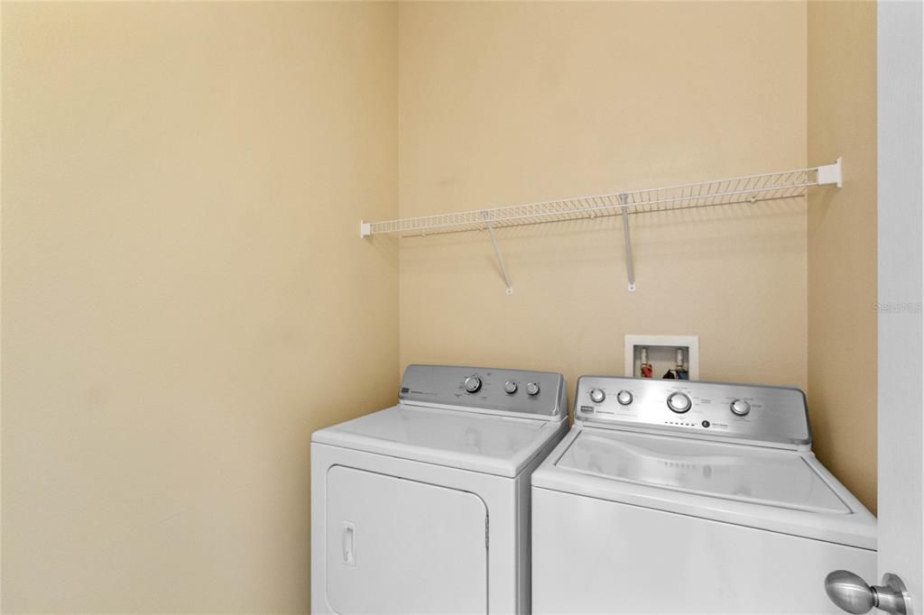 For Sale: $289,000 (2 beds, 2 baths, 1216 Square Feet)