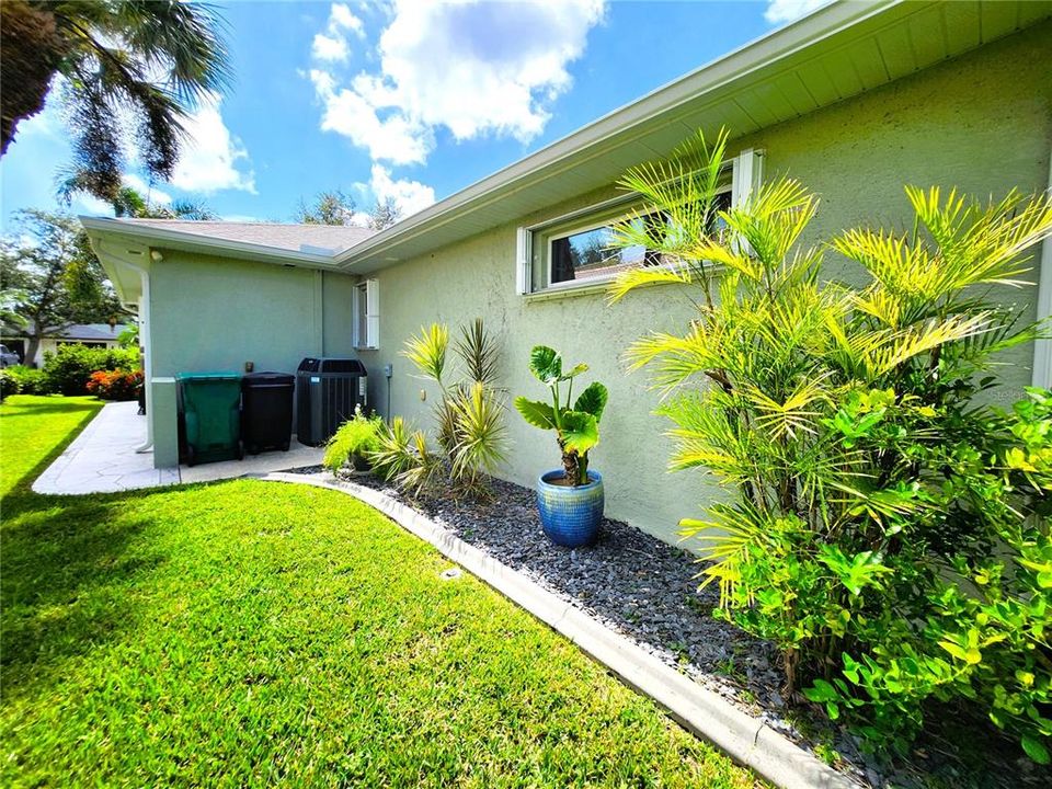 For Sale: $749,000 (3 beds, 2 baths, 1968 Square Feet)