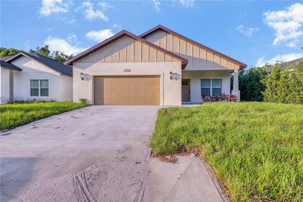 Active With Contract: $420,000 (3 beds, 2 baths, 1625 Square Feet)