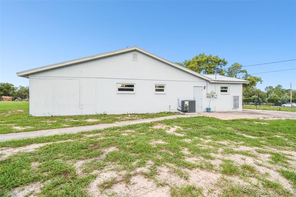 For Sale: $575,000 (3 beds, 2 baths, 1568 Square Feet)