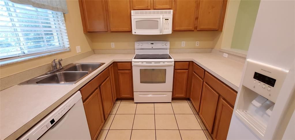 For Rent: $2,000 (2 beds, 2 baths, 1539 Square Feet)