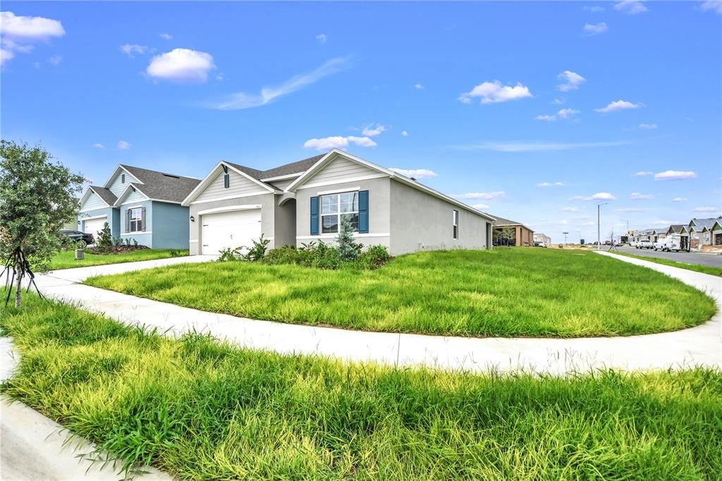 Active With Contract: $2,300 (4 beds, 2 baths, 170 Square Feet)