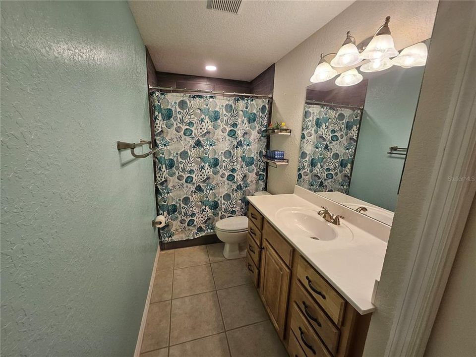 2nd bathroom