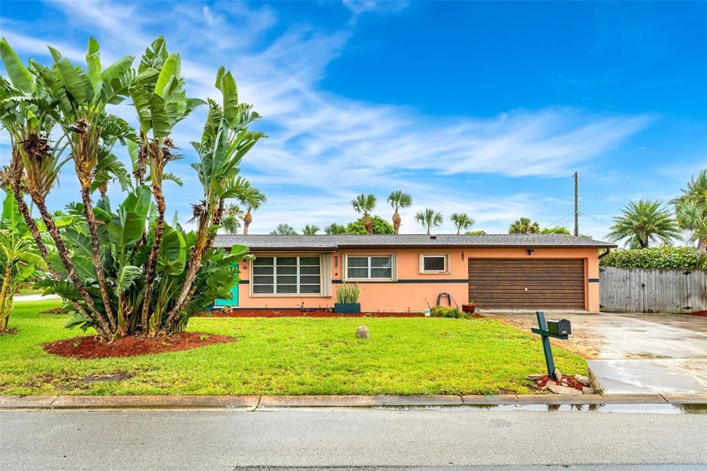 Recently Sold: $485,000 (3 beds, 2 baths, 1248 Square Feet)