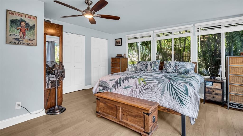 Active With Contract: $465,000 (3 beds, 2 baths, 1356 Square Feet)