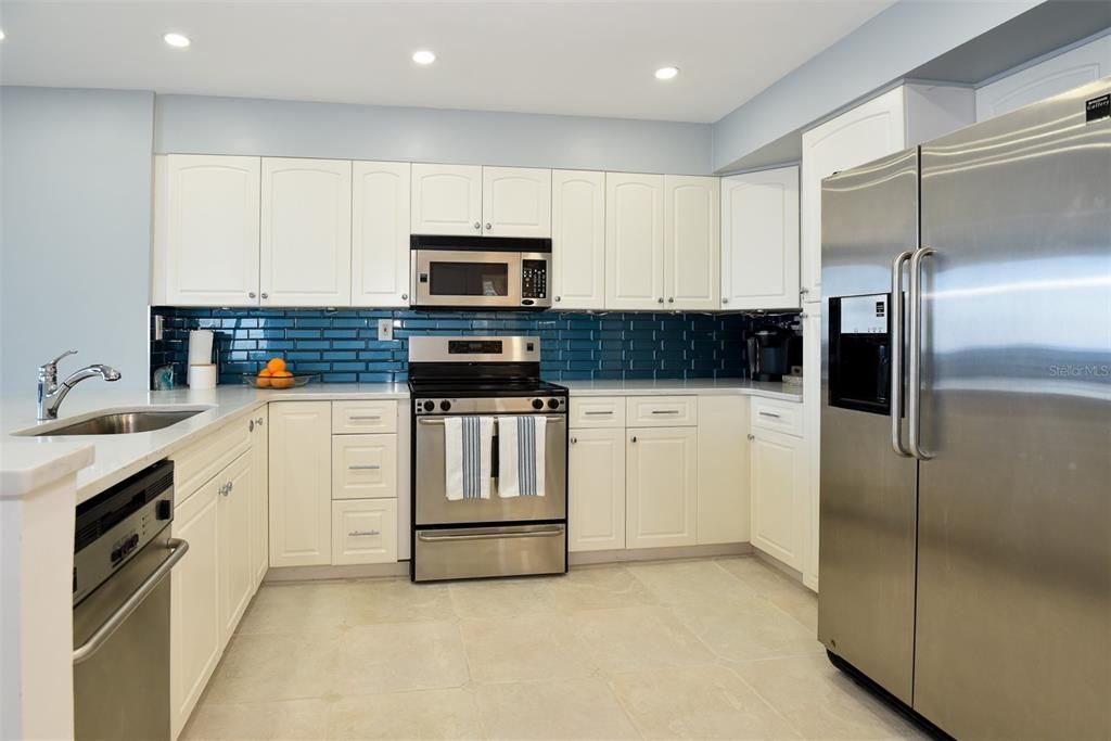 Active With Contract: $565,000 (3 beds, 2 baths, 1735 Square Feet)