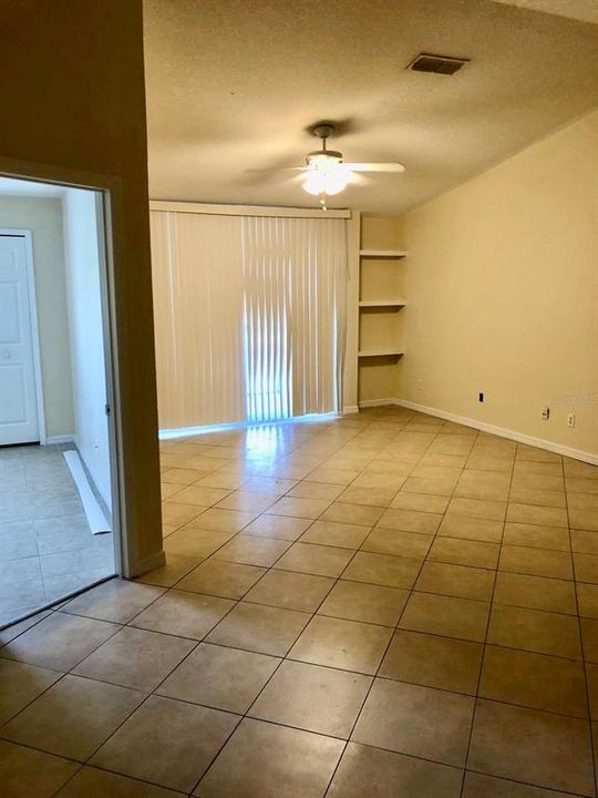 For Rent: $1,650 (2 beds, 2 baths, 1003 Square Feet)