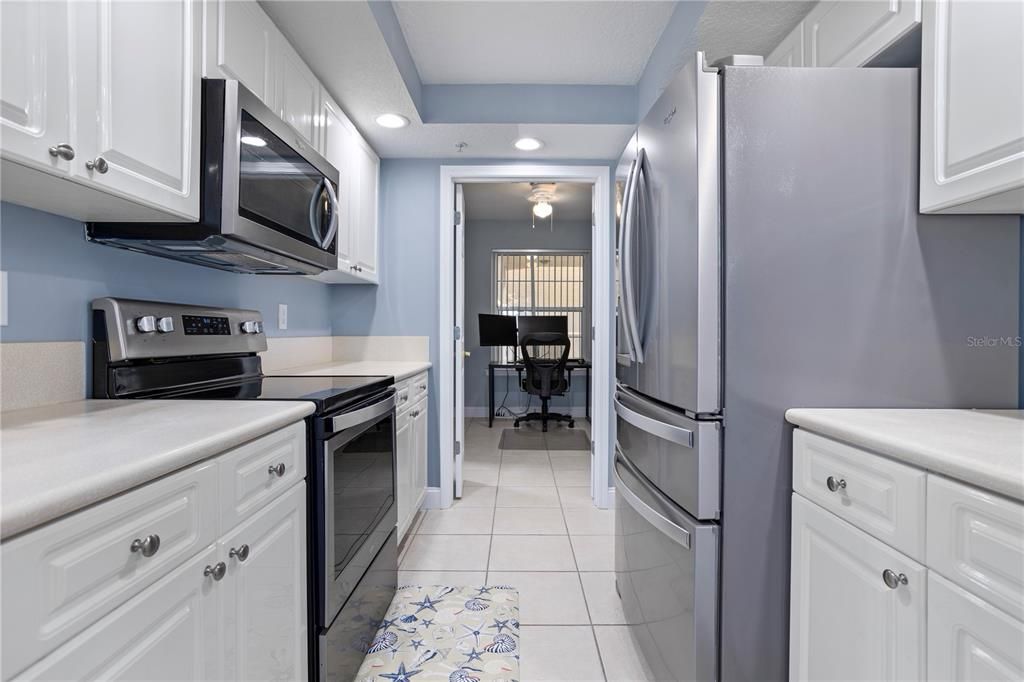 For Sale: $424,000 (2 beds, 2 baths, 1438 Square Feet)