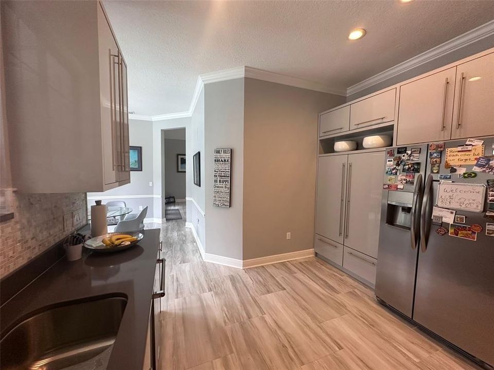 Active With Contract: $5,800 (4 beds, 2 baths, 2427 Square Feet)