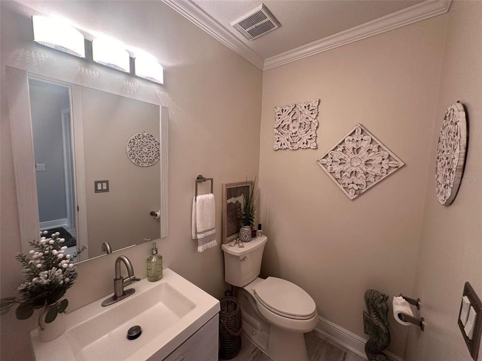 Active With Contract: $5,800 (4 beds, 2 baths, 2427 Square Feet)