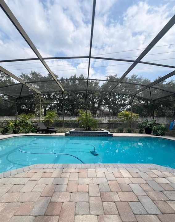 Active With Contract: $5,800 (4 beds, 2 baths, 2427 Square Feet)