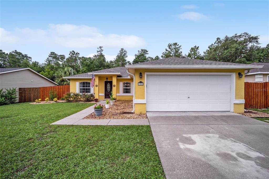 For Sale: $254,900 (3 beds, 2 baths, 1345 Square Feet)