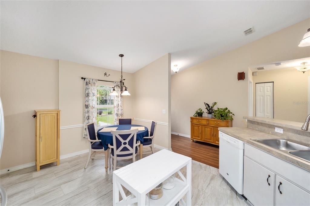 For Sale: $254,900 (3 beds, 2 baths, 1345 Square Feet)