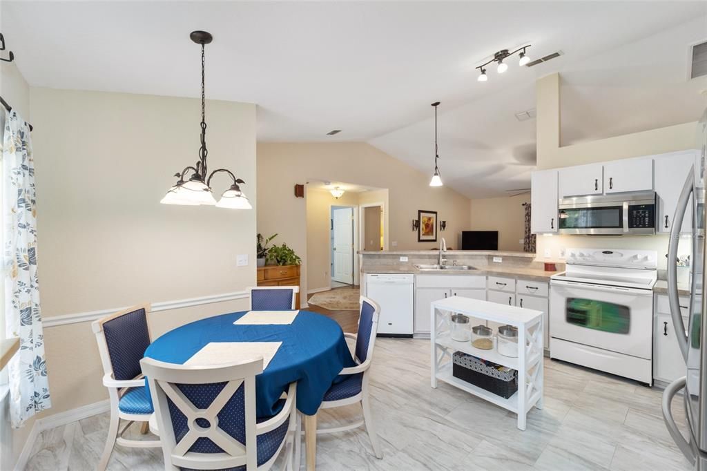 For Sale: $254,900 (3 beds, 2 baths, 1345 Square Feet)