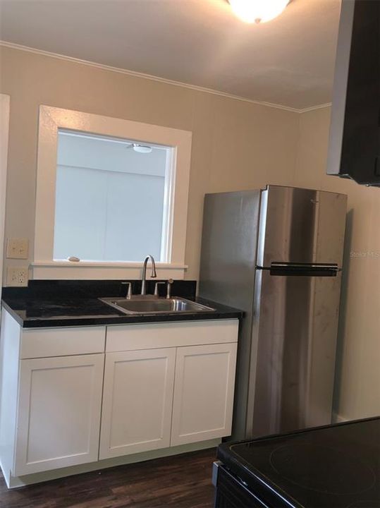 For Rent: $1,150 (1 beds, 1 baths, 476 Square Feet)