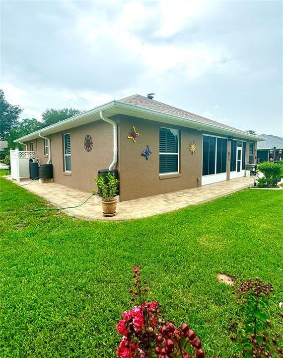 For Sale: $355,000 (3 beds, 2 baths, 1631 Square Feet)