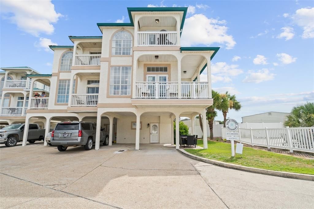 For Sale: $650,000 (3 beds, 3 baths, 1908 Square Feet)