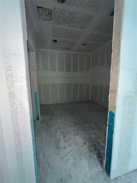 Primary Walkin closet