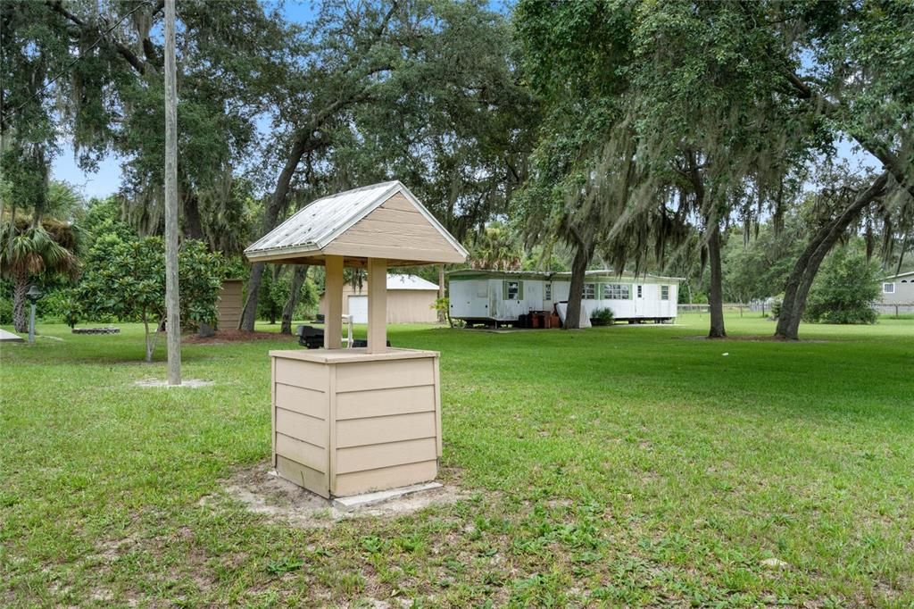 Active With Contract: $330,000 (2 beds, 2 baths, 1120 Square Feet)